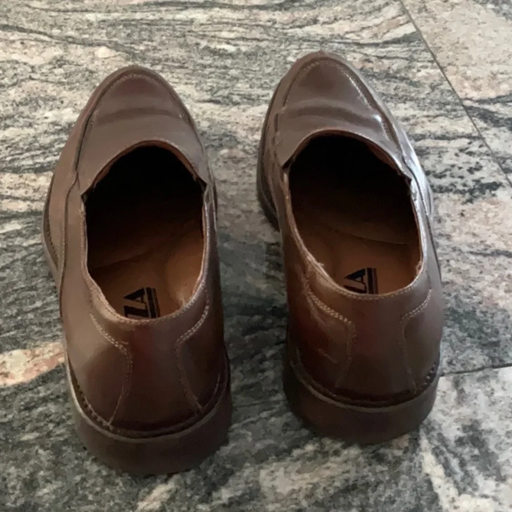 Girza Leather Loafers Men’s Shoes Brown Size 10